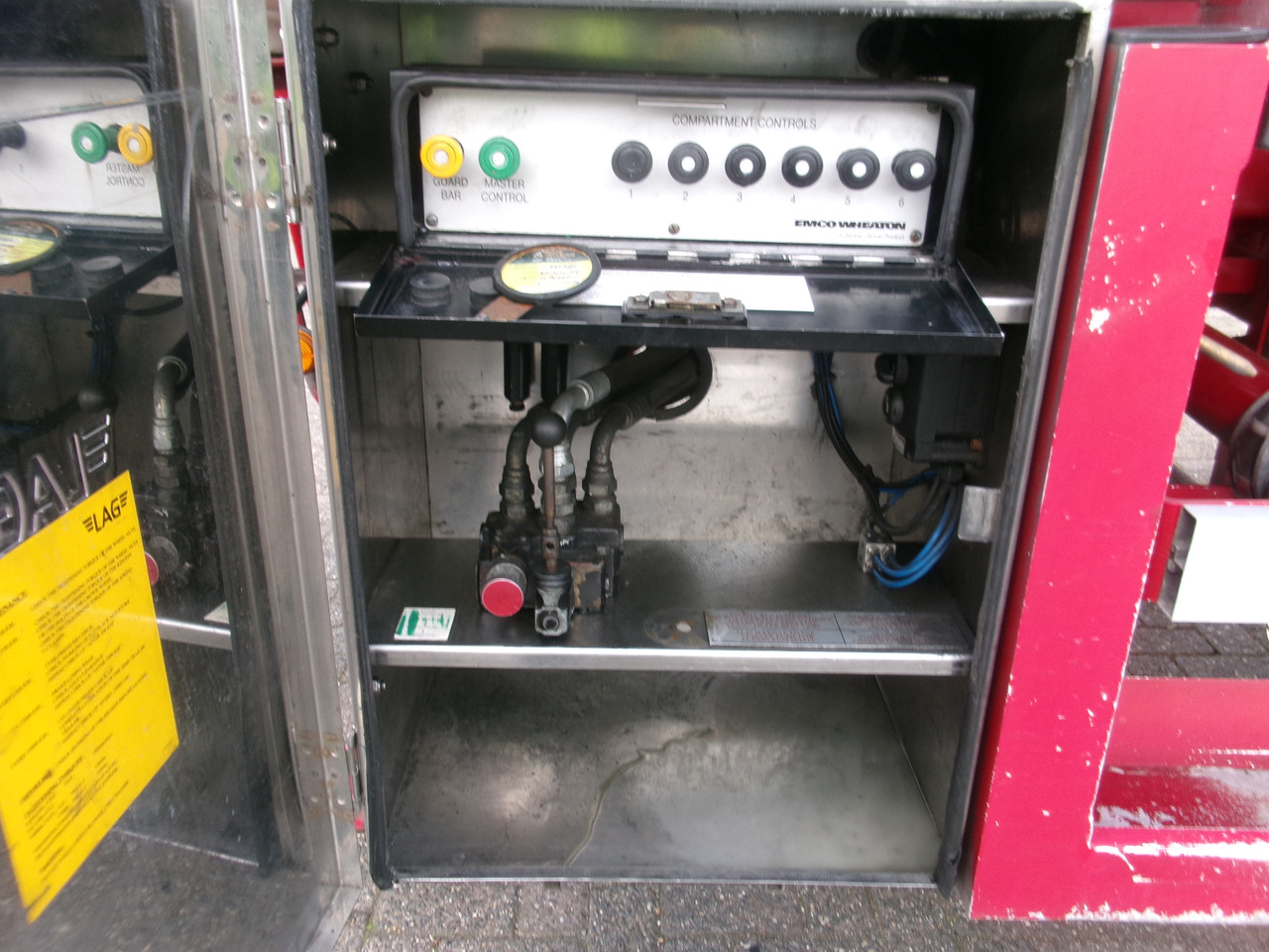 Semirremolque cisterna para transporte de combustible L.A.G. Fuel tank alu 44.4 m3 / 6 comp + pump: foto 12