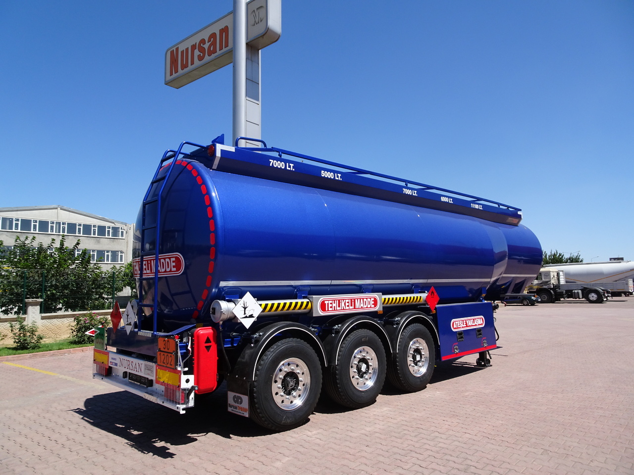 Semirremolque cisterna para transporte de combustible nuevo NURSAN Aluminium Fuel Tanker: foto 7