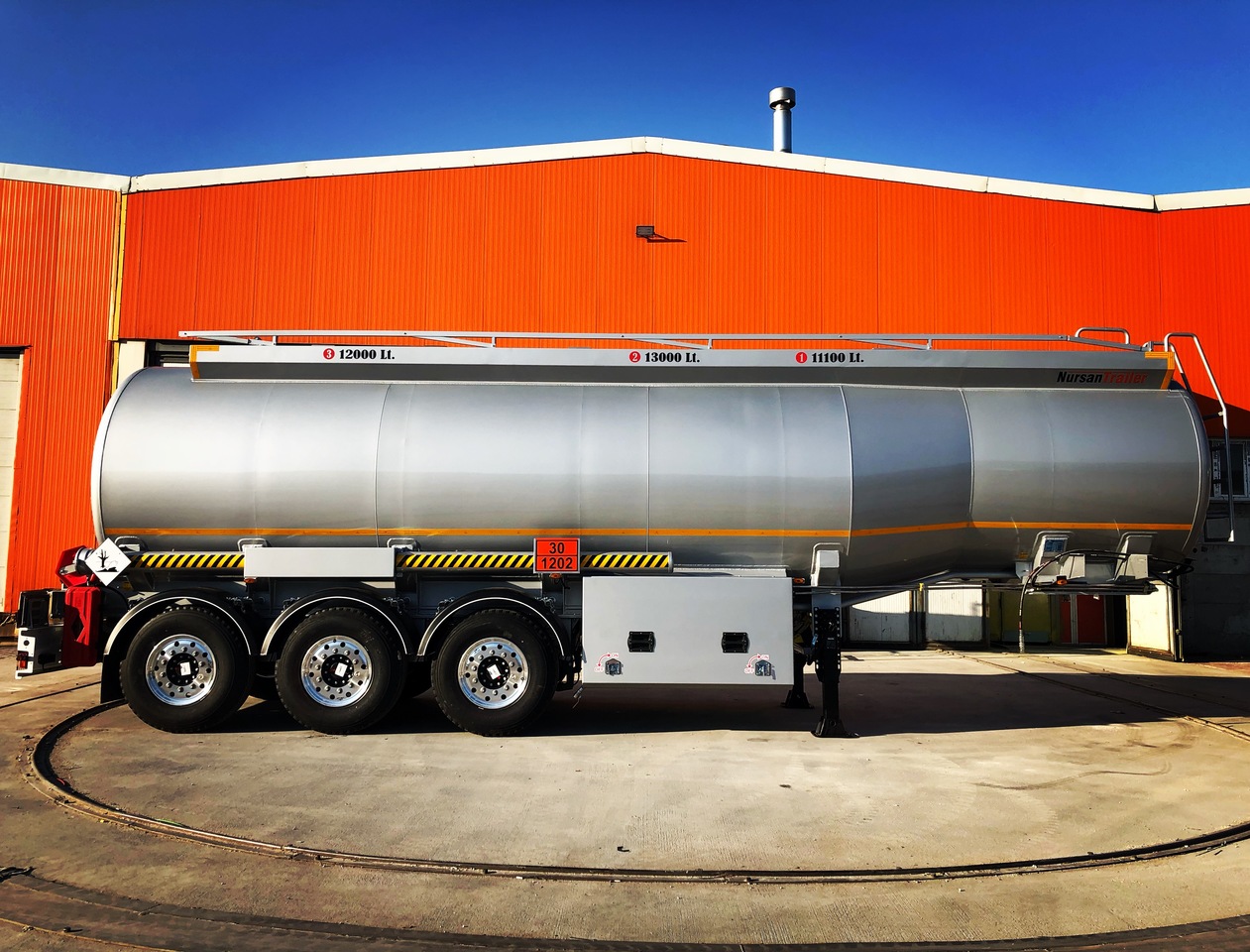 Semirremolque cisterna para transporte de combustible nuevo NURSAN Aluminium Fuel Tanker: foto 5