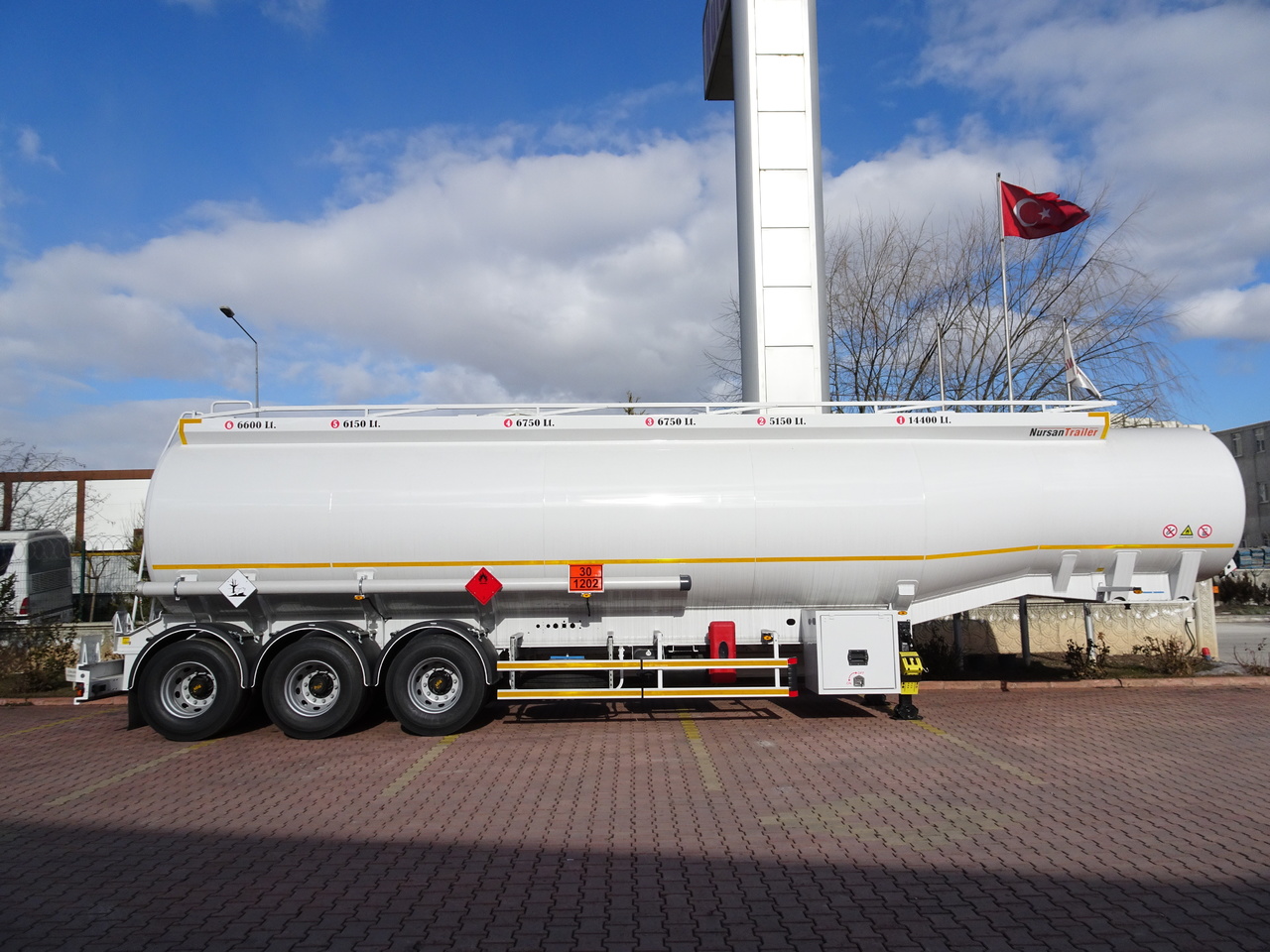 Semirremolque cisterna para transporte de combustible nuevo NURSAN Aluminium Fuel Tanker: foto 12