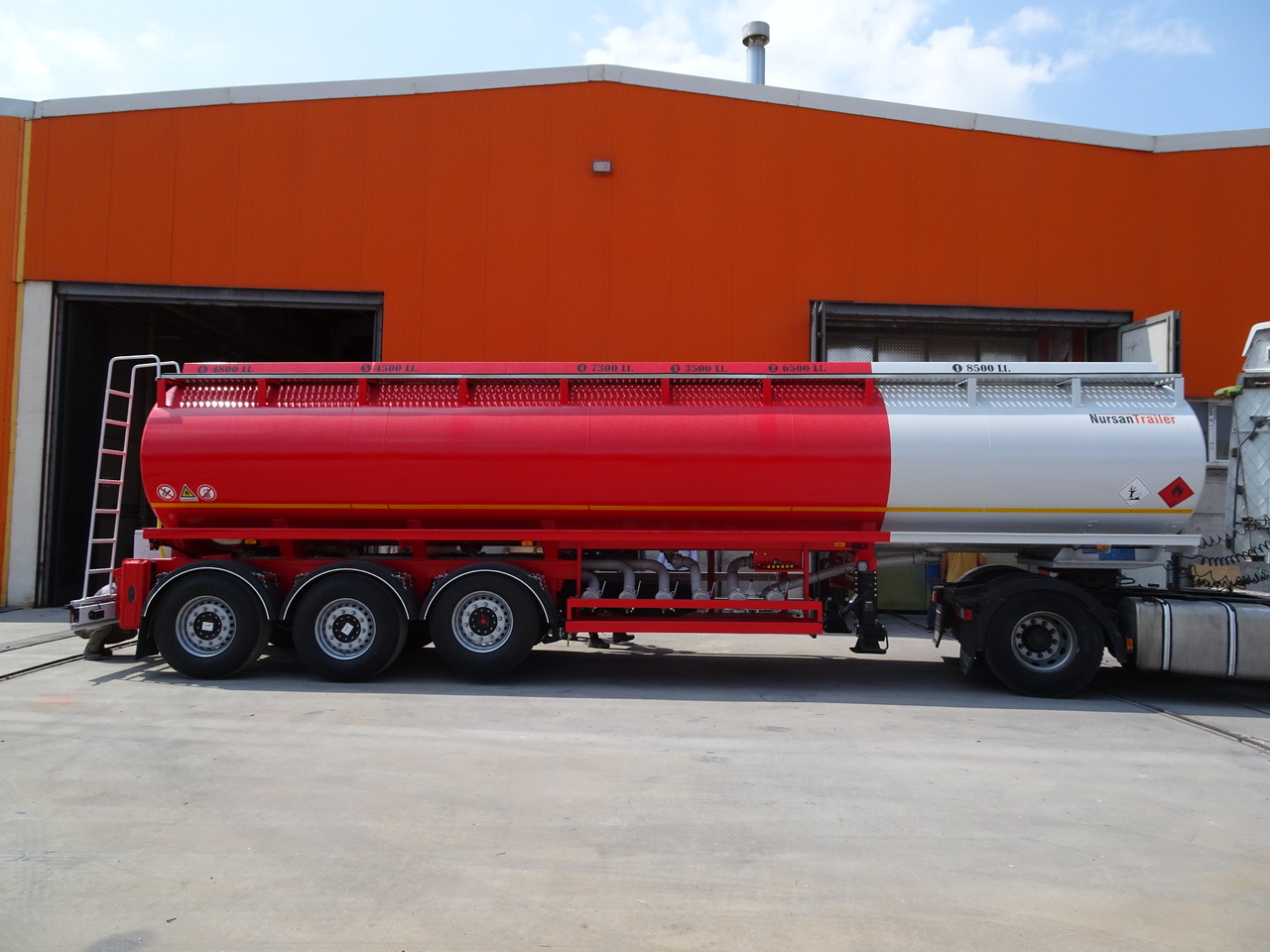 Semirremolque cisterna para transporte de combustible nuevo NURSAN Steel Fuel Tanker: foto 4