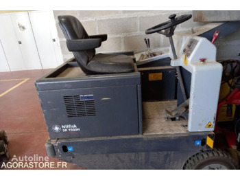 Nilfisk SR 1500H - Barredora vial