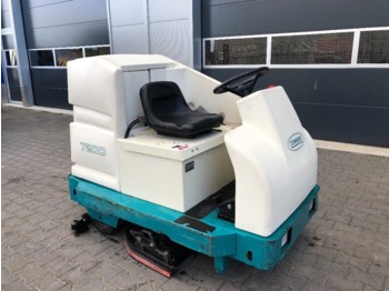 TENNANT 7200 Schrobmachine - Barredora vial