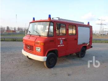 MERCEDES-BENZ L608D 4x2 - Camión de bomberos