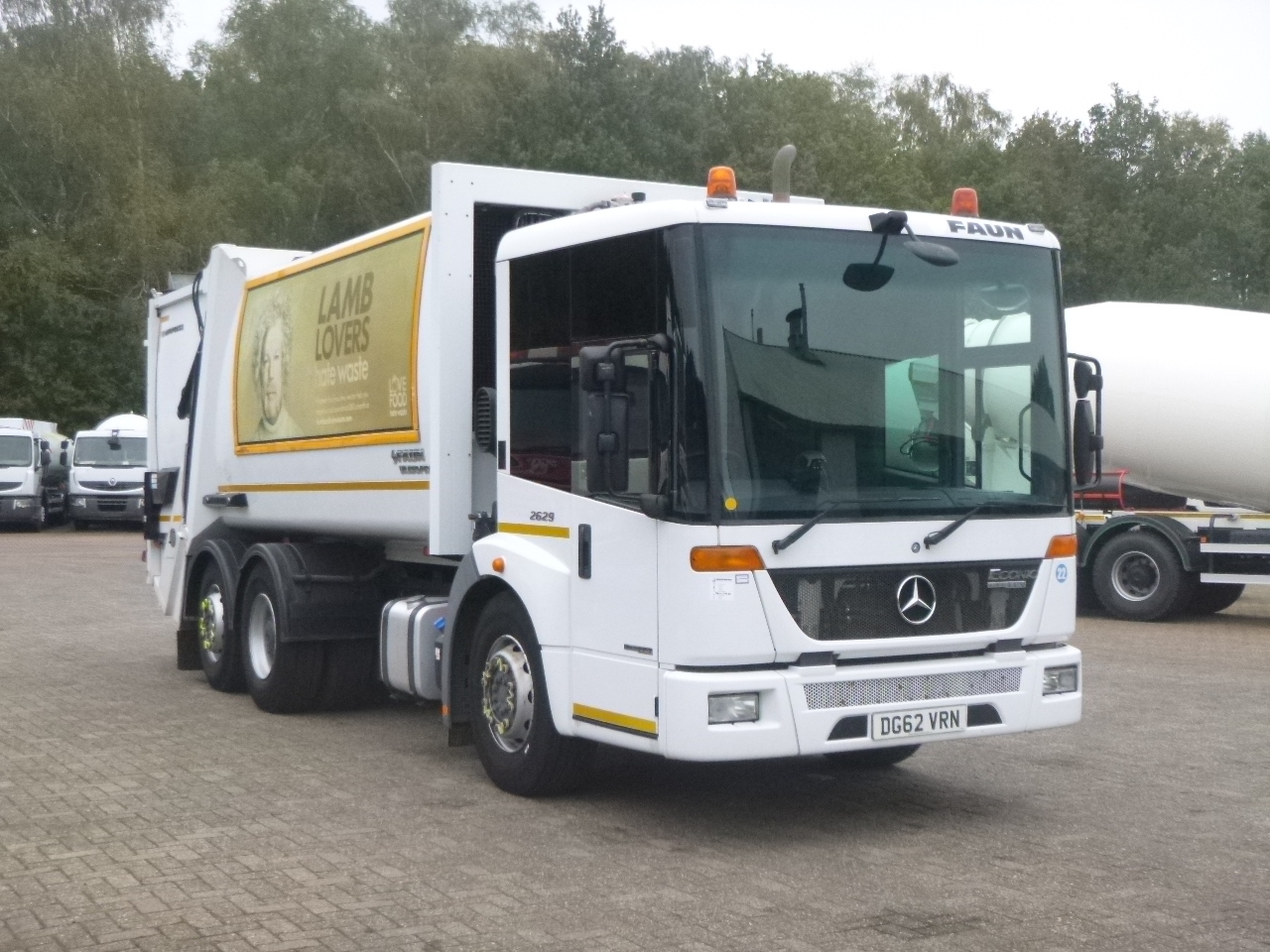 Camión de basura Mercedes Econic 2629 6x2 RHD Faun Variopress refuse truck: foto 2