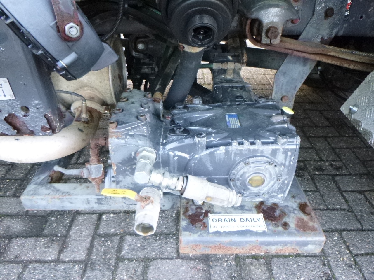 Limpieza de alcantarillado Renault Midlum 180.14 dxi 4x2 RHD Euro 5 vacuum tank 6.1 m3: foto 10