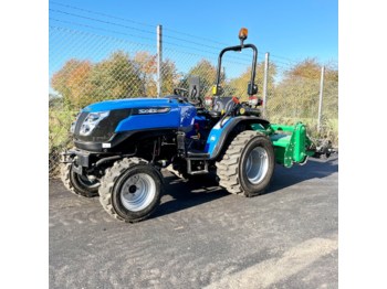 Tractor para trabajos municipales Sonalika Solis 26