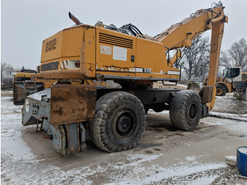 LIEBHERR A 932 Litronic - Manipulador de materiales: foto 2