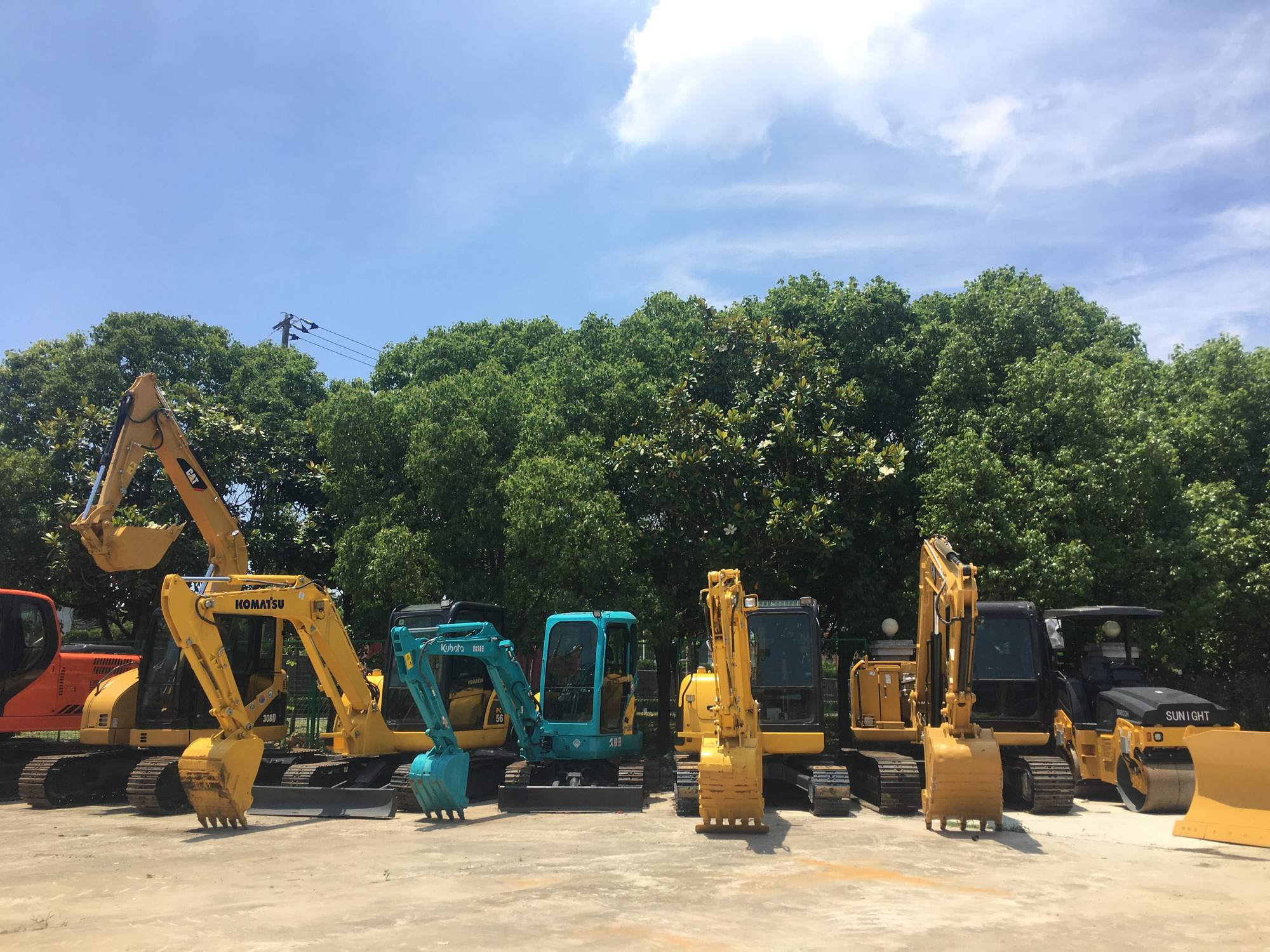 Sunight Development Company Limited - Camiones - 8x4, caja de cambios: automática undefined: foto 10