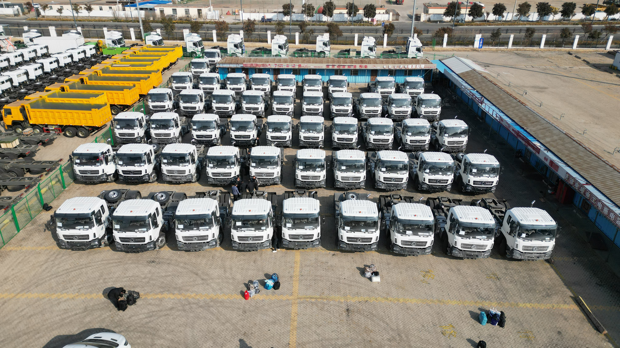Qingdao Higher Weight Trade Co. LTD - Camiones - nuevo, diésel undefined: foto 1