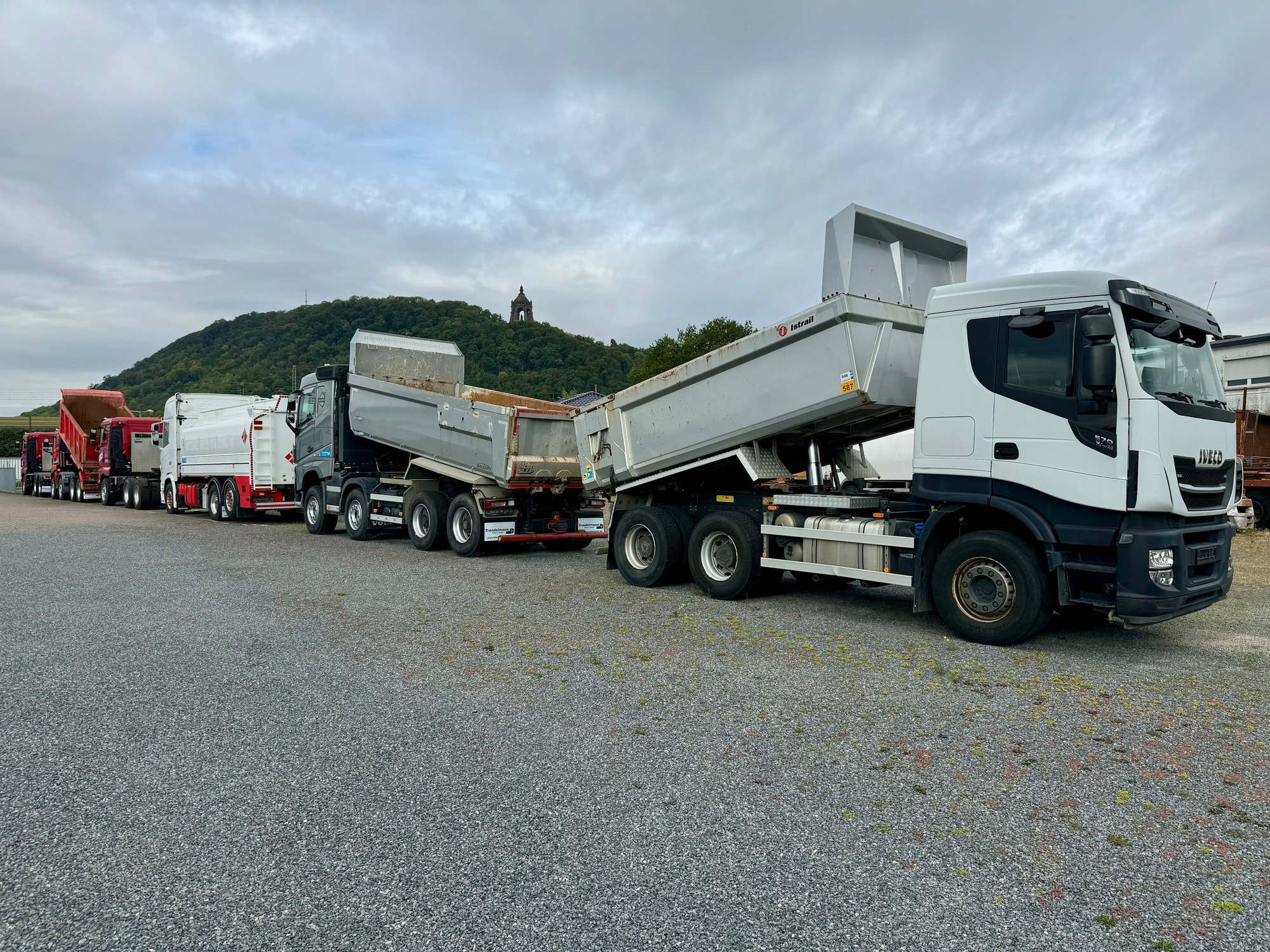 Annette Trendelmann Truck GmbH  - anuncios sobre venta undefined: foto 6