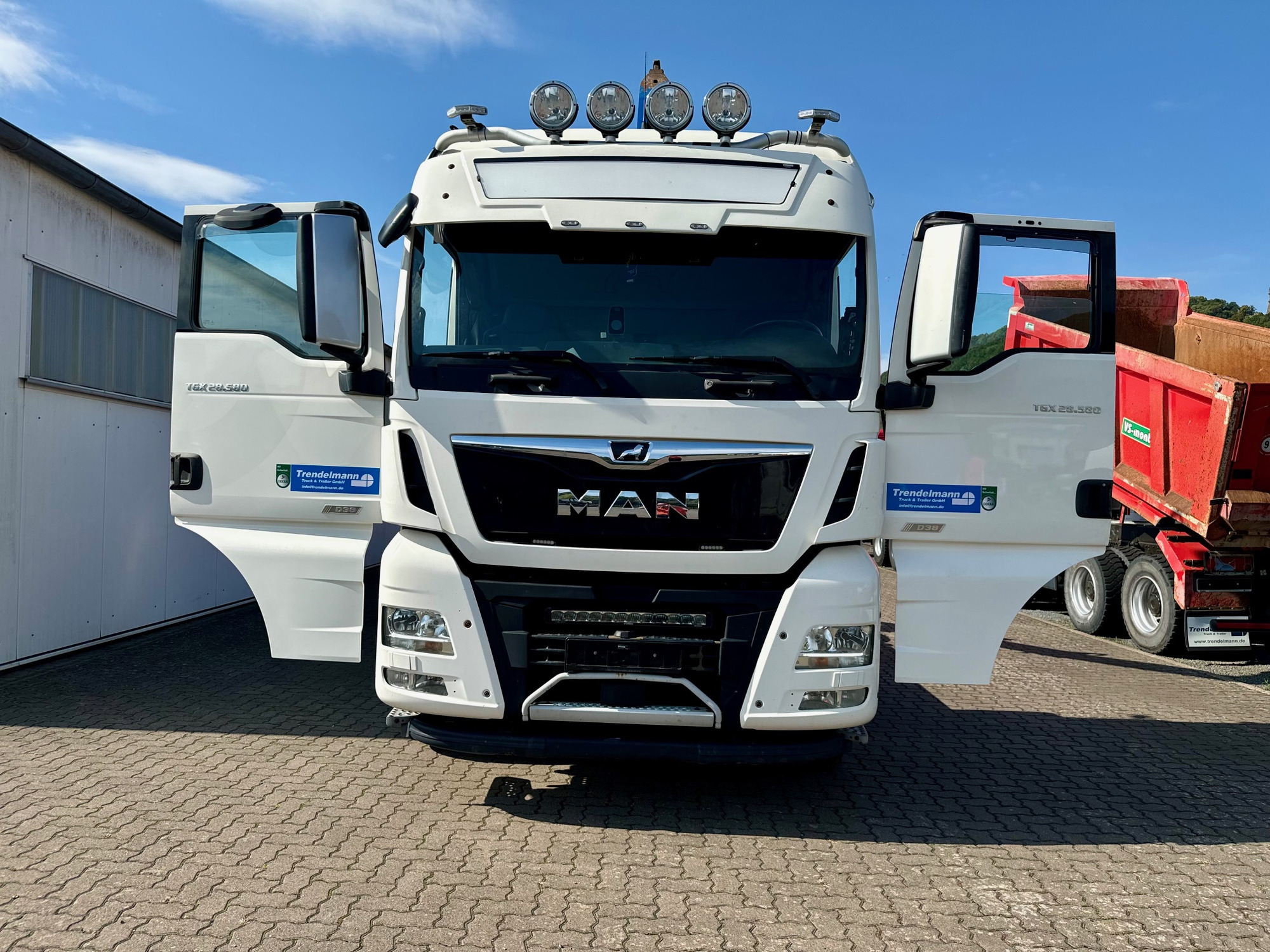 Annette Trendelmann Truck GmbH  - anuncios sobre venta undefined: foto 8