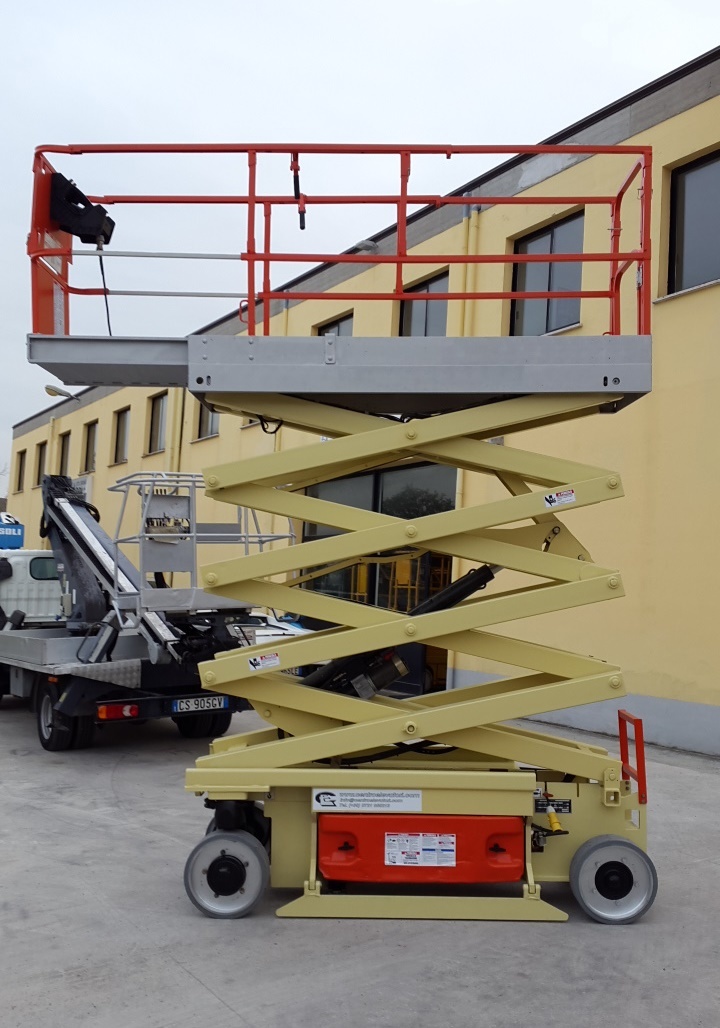 Centro Elevatori SRL - Maquinaria de construcción - Año: 2008 undefined: foto 9