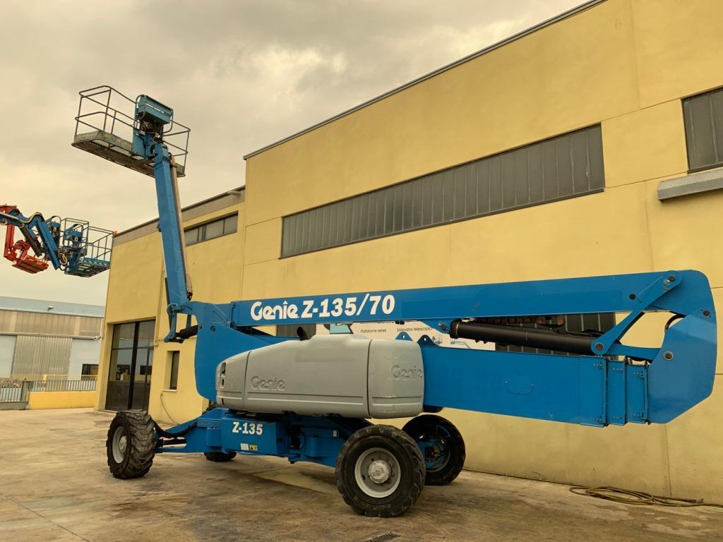 Centro Elevatori SRL - Maquinaria de construcción - Año: 2008 undefined: foto 16