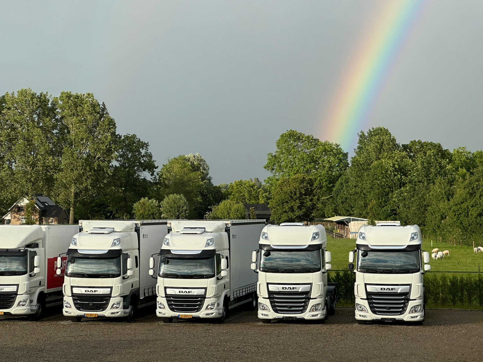 HANDELSONDERNEMING MARTIN VOS V.O.F. - Camiones MERCEDES-BENZ Actros 2545 undefined: foto 1