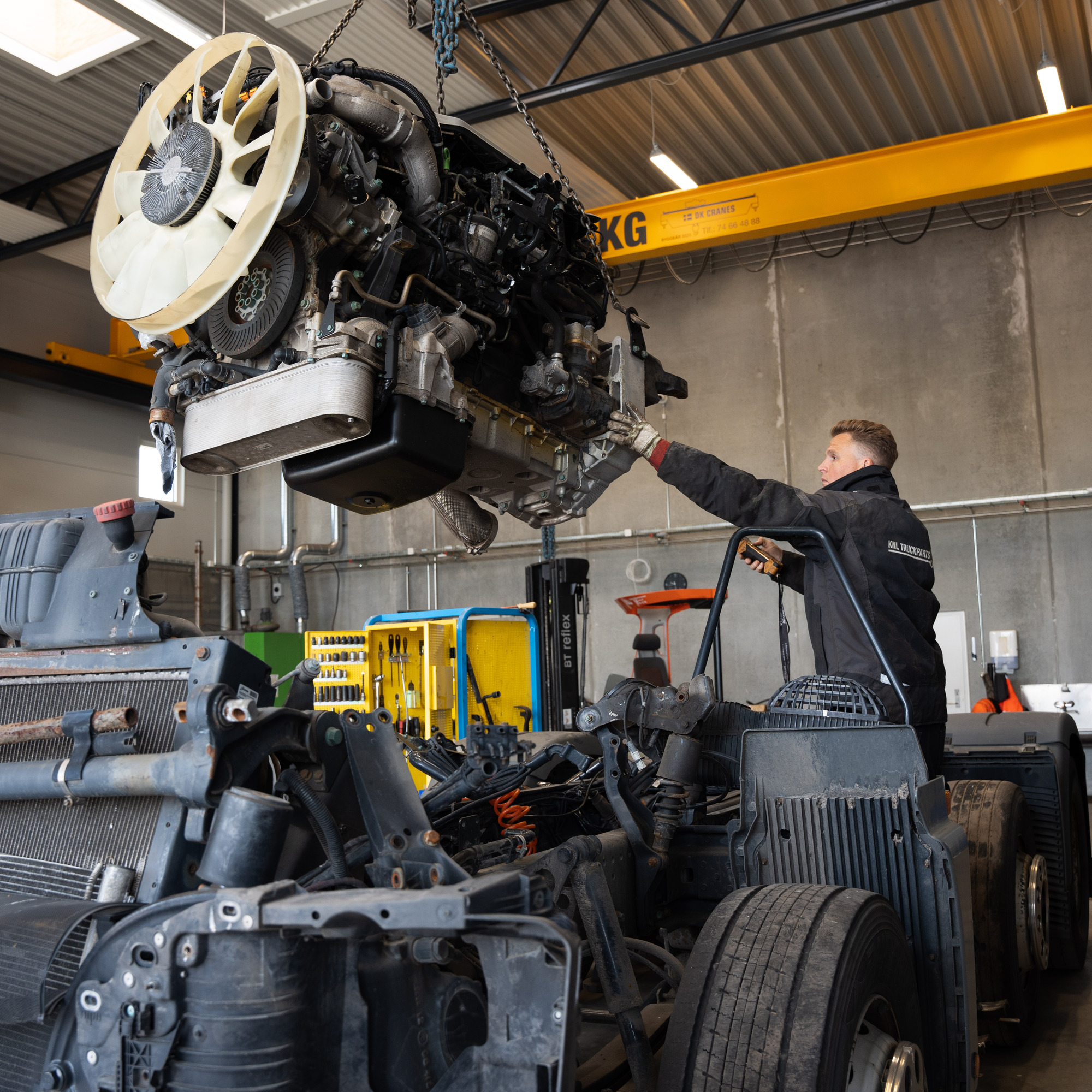 KNL TRUCKPARTS ApS - anuncios sobre venta undefined: foto 2