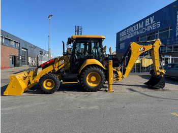 Retroexcavadora CATERPILLAR