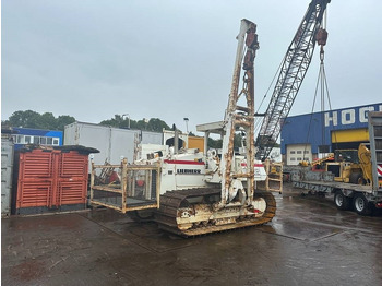 Colocador de tubos LIEBHERR