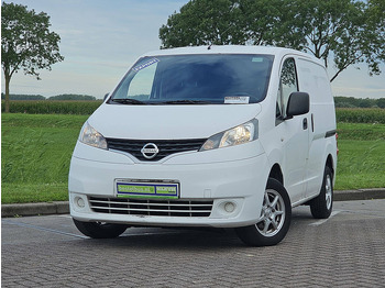 Furgoneta pequeña NISSAN NV200