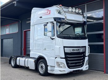 Cabeza tractora DAF XF 530
