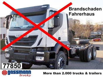 Camión chasis IVECO Trakker