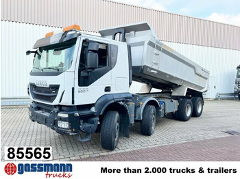 Camión volquete IVECO Trakker