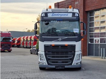 Leasing de Volvo FH 13.500 Globetrotter 6x2 - PTO/Hydraulic - 3.00 WB - Full air - Volvo FH 13.500 Globetrotter 6x2 - PTO/Hydraulic - 3.00 WB - Full air -: foto 2