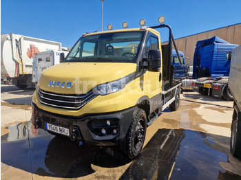 Camión multibasculante IVECO