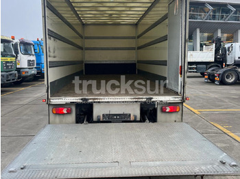 Camión caja cerrada RENAULT D12.240: foto 3