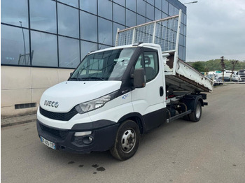 Volquete furgoneta IVECO Daily 35C15