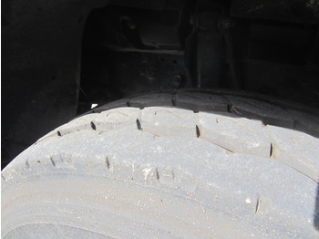Camión volquete Mercedes Actros 2632: foto 3