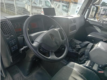 Camión frigorífico Renault D-Series 280: foto 2 Camión frigorífico Renault D-Series 280: foto 2