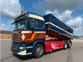 Camión volquete SCANIA R 520