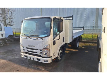 Camión volquete ISUZU