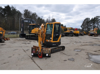 Miniexcavadora HYUNDAI
