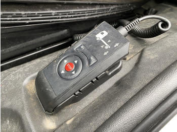 Camión frigorífico Mercedes-Benz 1523 L Atego / Dhollandia LBW: foto 4