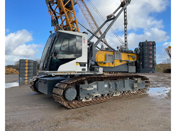 Grúa sobre orugas LIEBHERR