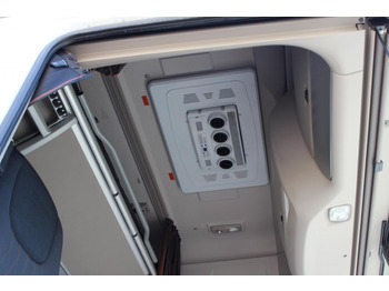 Cabeza tractora Daf 530 SSC Retarder Kühlbox 2 Tanks Standklima: foto 4 Cabeza tractora Daf 530 SSC Retarder Kühlbox 2 Tanks Standklima: foto 4