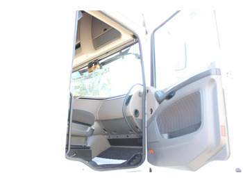 Cabeza tractora Daf 530 SSC Retarder Kühlbox 2 Tanks Standklima: foto 2 Cabeza tractora Daf 530 SSC Retarder Kühlbox 2 Tanks Standklima: foto 2