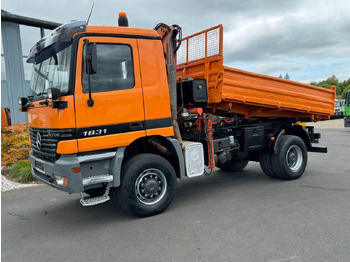 Camión volquete MERCEDES-BENZ Actros 1831