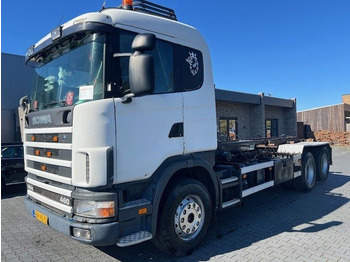 Camión portacontenedore/ Intercambiable SCANIA R144