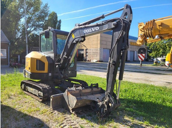 Miniexcavadora VOLVO