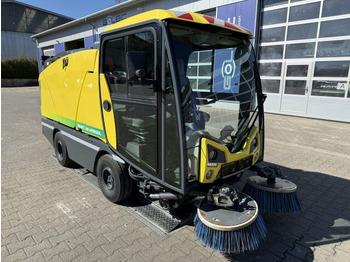 Leasing de  Johnston C202 Kleinkehrmaschine 2 M³ - 6.000 h Johnston C202 Kleinkehrmaschine 2 M³ - 6.000 h: foto 1