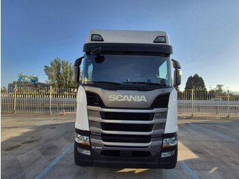 Cabeza tractora SCANIA R 450