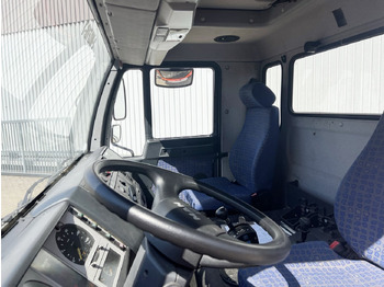 Camión multibasculante, Camión grúa MAN 25/18.284 6x2-4 LL 25/18.284 6x2-4 LL,Kran HMF 1113 K3, Funk, Retarder: foto 5