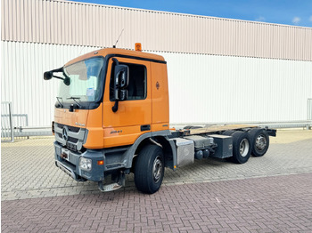 Camión chasis MERCEDES-BENZ Actros 2541
