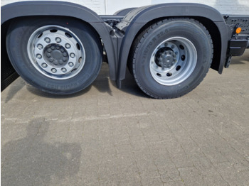Leasing de Mercedes-Benz Actros 2553 LL 6x2 Actros 2553 LL 6x2, Retarder, Liftachse, MultimediaCockpit, LED, Navi Mercedes-Benz Actros 2553 LL 6x2 Actros 2553 LL 6x2, Retarder, Liftachse, MultimediaCockpit, LED, Navi: foto 3