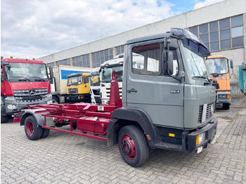 Camión multibasculante MERCEDES-BENZ LK 814