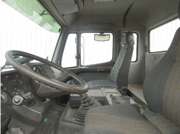 Foto del interior 1: Leasing de Mercedes-Benz SK 1824 AK 4x4 SK 1824 AK 4x4 Mercedes-Benz SK 1824 AK 4x4 SK 1824 AK 4x4
