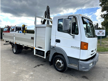 Camión caja abierta NISSAN